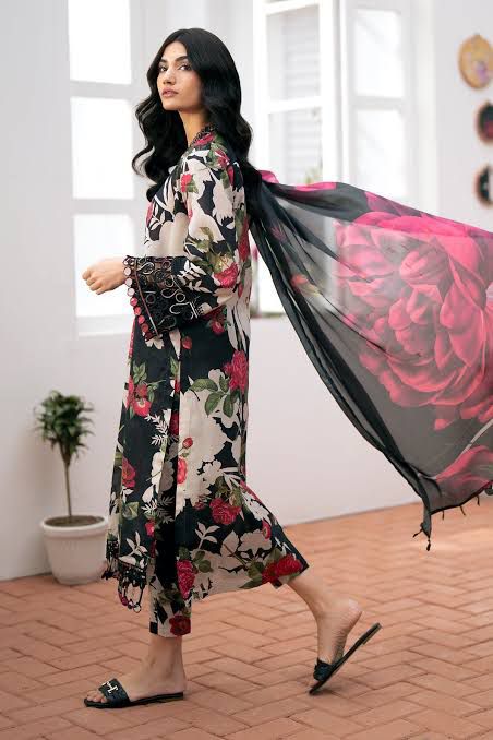 SAPPHIRE -3PC KARANDI Bana Dori Printed Shirt With Printed Duppta -SAF 5023
