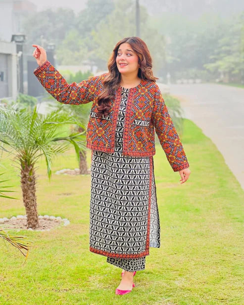 SAPPHIRE -3PC KARANDI Bana Dori Printed Shirt With Printed Duppta -SAF 5066