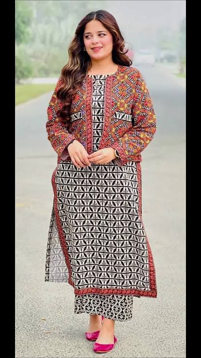 SAPPHIRE -3PC KARANDI Bana Dori Printed Shirt With Printed Duppta -SAF 5066