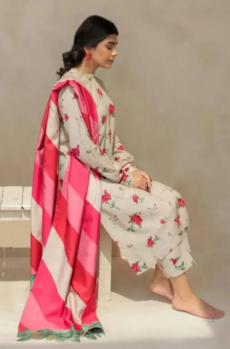 SAPPHIRE -3PC KARANDI Bana Dori Printed Shirt With Printed Duppta -SAF 5073