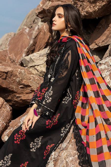 SAPPHIRE -3PC KARANDI Bana Dori Printed Shirt With Printed Duppta -SAF 5037