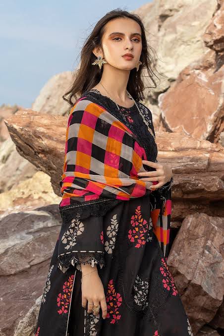 SAPPHIRE -3PC KARANDI Bana Dori Printed Shirt With Printed Duppta -SAF 5037