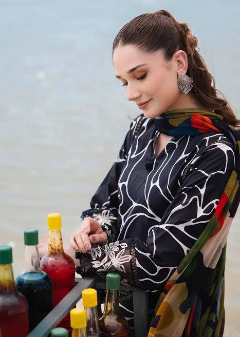 SAPPHIRE -3PC KARANDI Bana Dori Printed Shirt With Printed Duppta -SAF 5005